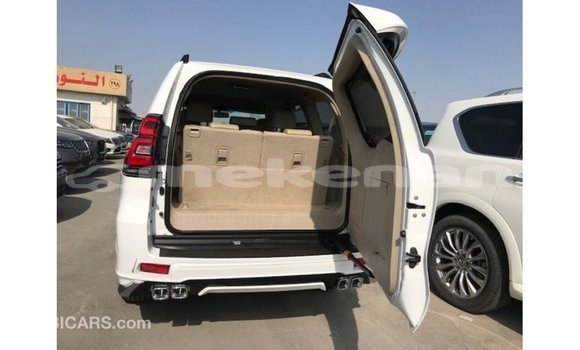 Buy Import Toyota Prado White Car in Import - Dubai in Aragatsotn Buy Import Toyota Prado White Car in Import - Dubai in Aragatsotn