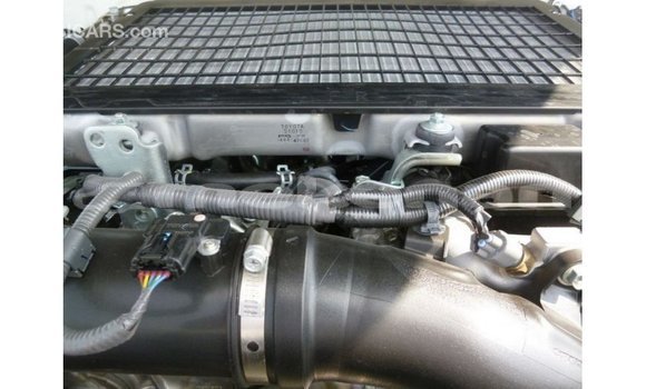 Buy Import Toyota Land Cruiser White Car in Import - Dubai in Aragatsotn Buy Import Toyota Land Cruiser White Car in Import - Dubai in Aragatsotn