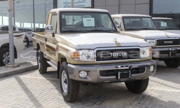 Buy Import Toyota Land Cruiser Beige Car in Import - Dubai in Aragatsotn Buy Import Toyota Land Cruiser Beige Car in Import - Dubai in Aragatsotn
