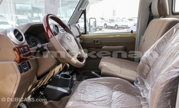 Buy Import Toyota Land Cruiser Beige Car in Import - Dubai in Aragatsotn Buy Import Toyota Land Cruiser Beige Car in Import - Dubai in Aragatsotn