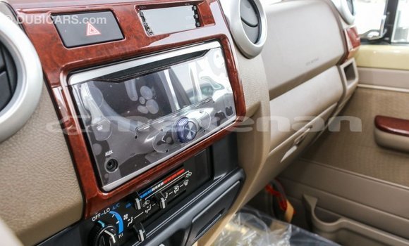 Buy Import Toyota Land Cruiser Beige Car in Import - Dubai in Aragatsotn Buy Import Toyota Land Cruiser Beige Car in Import - Dubai in Aragatsotn