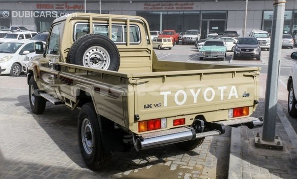 Buy Import Toyota Land Cruiser Beige Car in Import - Dubai in Aragatsotn Buy Import Toyota Land Cruiser Beige Car in Import - Dubai in Aragatsotn