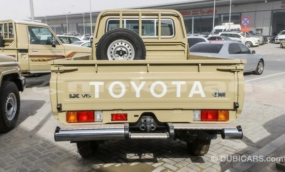 Buy Import Toyota Land Cruiser Beige Car in Import - Dubai in Aragatsotn Buy Import Toyota Land Cruiser Beige Car in Import - Dubai in Aragatsotn