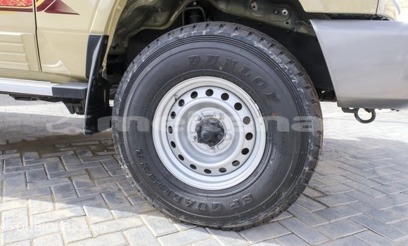 Buy Import Toyota Land Cruiser Beige Car in Import - Dubai in Aragatsotn Buy Import Toyota Land Cruiser Beige Car in Import - Dubai in Aragatsotn