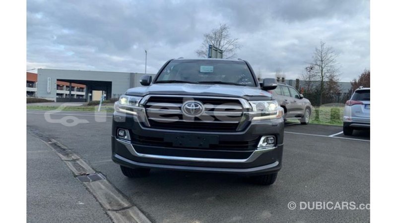 Big with watermark toyota land cruiser aragatsotn import dubai 2944