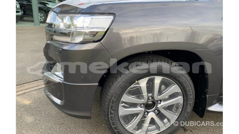 Big with watermark toyota land cruiser aragatsotn import dubai 2944