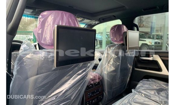Buy Import Toyota Land Cruiser Black Car in Import - Dubai in Aragatsotn Buy Import Toyota Land Cruiser Black Car in Import - Dubai in Aragatsotn