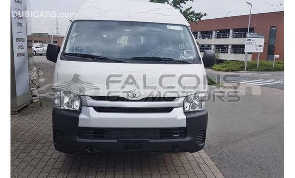 Buy Import Toyota Hiace White Car in Import - Dubai in Aragatsotn Buy Import Toyota Hiace White Car in Import - Dubai in Aragatsotn