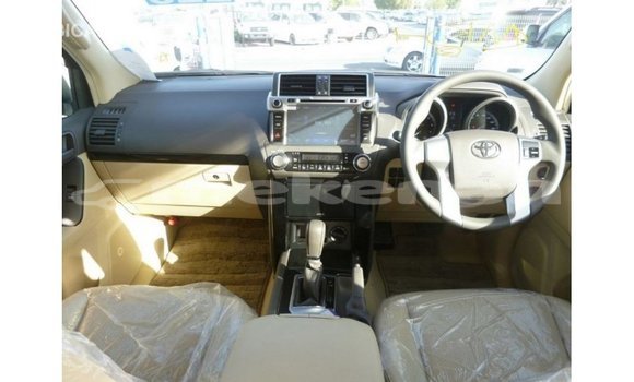 Buy Import Toyota Prado White Car in Import - Dubai in Aragatsotn Buy Import Toyota Prado White Car in Import - Dubai in Aragatsotn