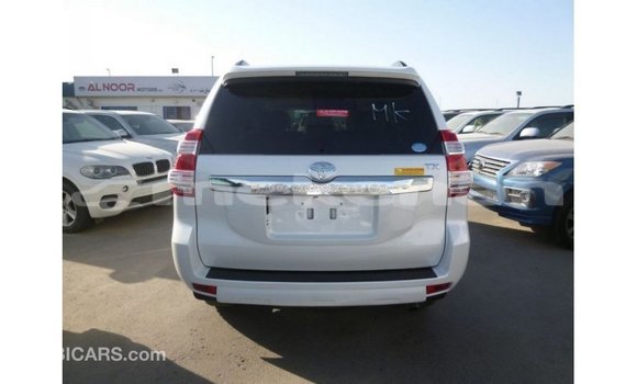 Buy Import Toyota Prado White Car in Import - Dubai in Aragatsotn Buy Import Toyota Prado White Car in Import - Dubai in Aragatsotn