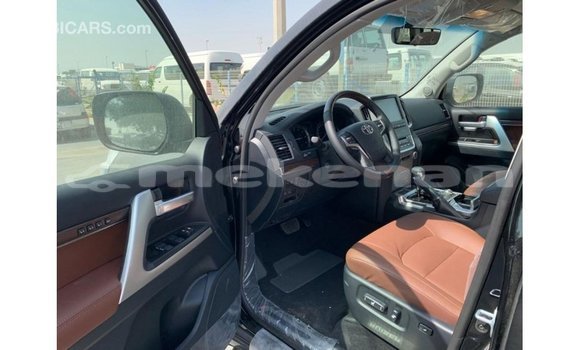 Buy Import Toyota Land Cruiser Black Car in Import - Dubai in Aragatsotn Buy Import Toyota Land Cruiser Black Car in Import - Dubai in Aragatsotn