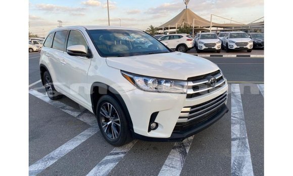 Buy Import Toyota Highlander White Car in Import - Dubai in Aragatsotn Buy Import Toyota Highlander White Car in Import - Dubai in Aragatsotn
