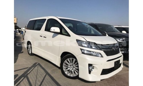 Buy Import Toyota Vellfire White Car in Import - Dubai in Aragatsotn Buy Import Toyota Vellfire White Car in Import - Dubai in Aragatsotn