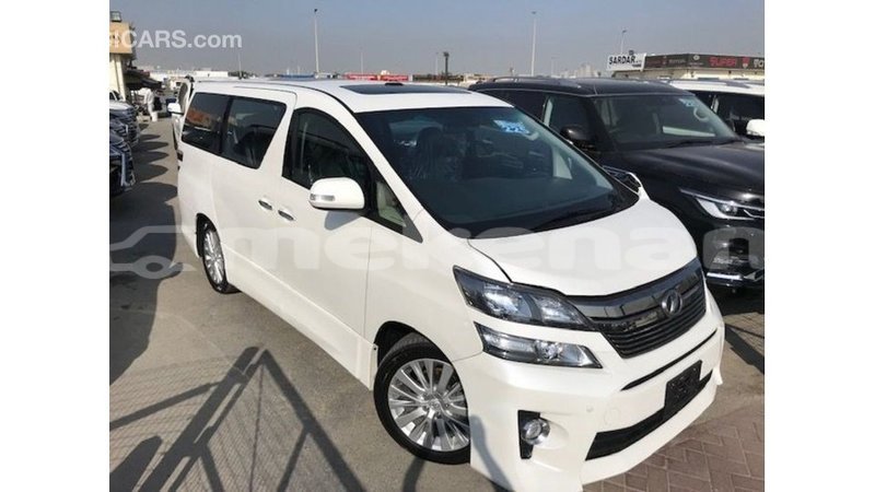Big with watermark toyota vellfire aragatsotn import dubai 2965