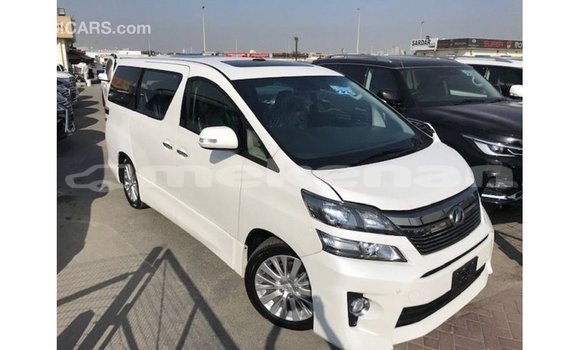 Buy Import Toyota Vellfire White Car in Import - Dubai in Aragatsotn Buy Import Toyota Vellfire White Car in Import - Dubai in Aragatsotn