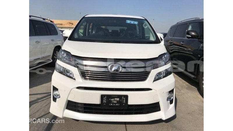 Big with watermark toyota vellfire aragatsotn import dubai 2965
