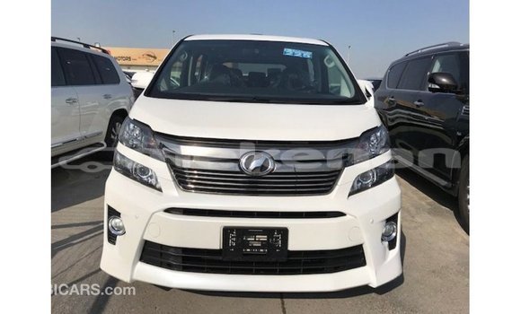 Buy Import Toyota Vellfire White Car in Import - Dubai in Aragatsotn Buy Import Toyota Vellfire White Car in Import - Dubai in Aragatsotn