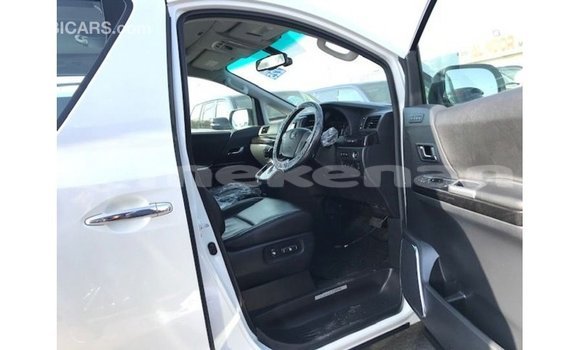 Buy Import Toyota Vellfire White Car in Import - Dubai in Aragatsotn Buy Import Toyota Vellfire White Car in Import - Dubai in Aragatsotn