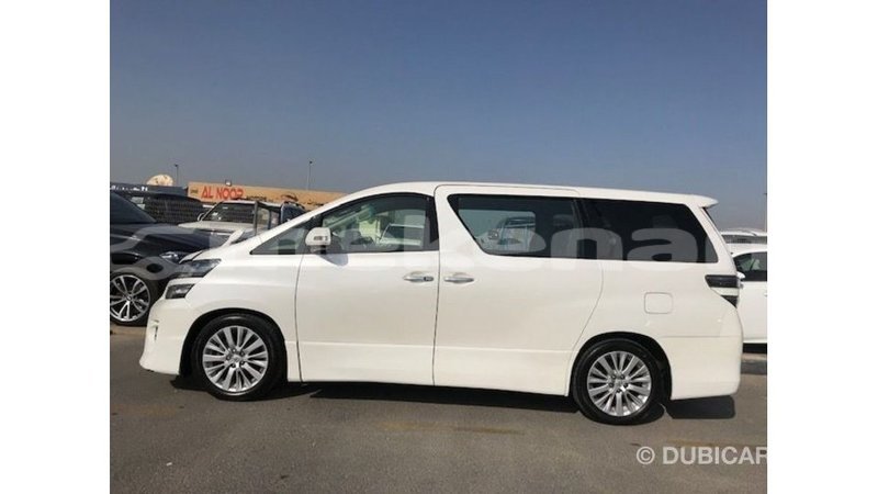 Big with watermark toyota vellfire aragatsotn import dubai 2965