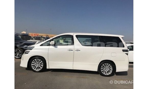 Buy Import Toyota Vellfire White Car in Import - Dubai in Aragatsotn Buy Import Toyota Vellfire White Car in Import - Dubai in Aragatsotn