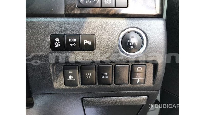 Big with watermark toyota vellfire aragatsotn import dubai 2965