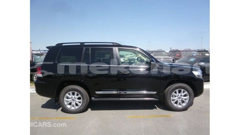 Big with watermark toyota land cruiser aragatsotn import dubai 2968