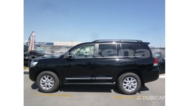 Big with watermark toyota land cruiser aragatsotn import dubai 2968