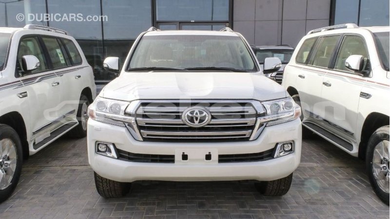 Big with watermark toyota land cruiser aragatsotn import dubai 2976