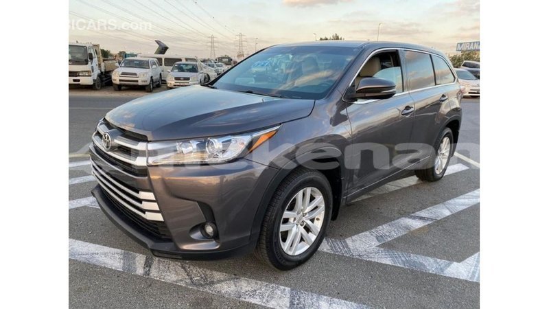 Big with watermark toyota highlander aragatsotn import dubai 2979