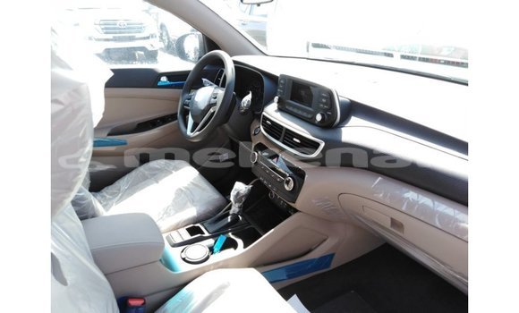 Buy Import Hyundai Tucson Red Car in Import - Dubai in Aragatsotn Buy Import Hyundai Tucson Red Car in Import - Dubai in Aragatsotn