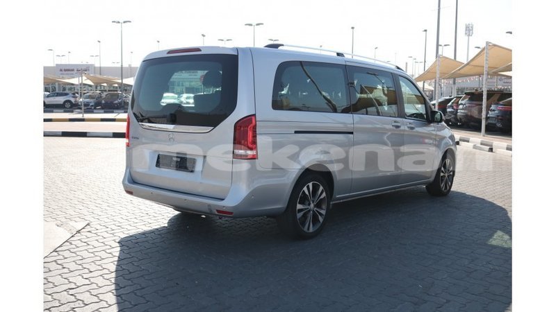 Big with watermark mercedes benz 250 aragatsotn import dubai 2995