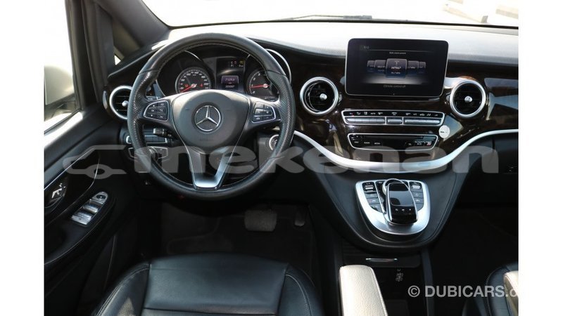 Big with watermark mercedes benz 250 aragatsotn import dubai 2995