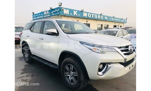 Buy Import Toyota Fortuner White Car in Import - Dubai in Aragatsotn Buy Import Toyota Fortuner White Car in Import - Dubai in Aragatsotn