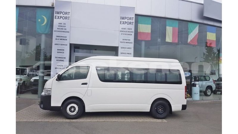 Big with watermark toyota hiace aragatsotn import dubai 3007