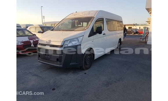 Buy Import Toyota Hiace White Car in Import - Dubai in Aragatsotn Buy Import Toyota Hiace White Car in Import - Dubai in Aragatsotn