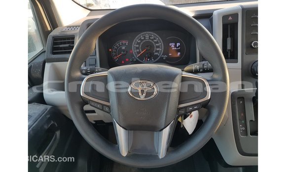 Buy Import Toyota Hiace White Car in Import - Dubai in Aragatsotn Buy Import Toyota Hiace White Car in Import - Dubai in Aragatsotn