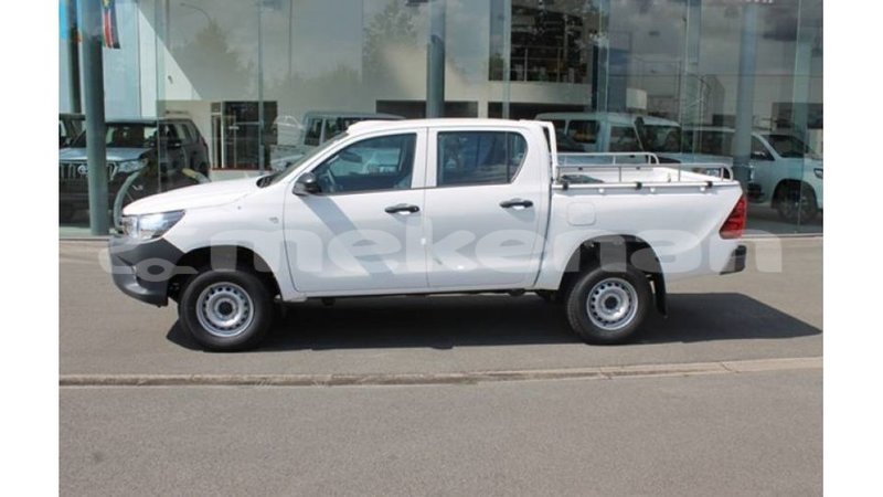 Big with watermark toyota hilux aragatsotn import dubai 3010