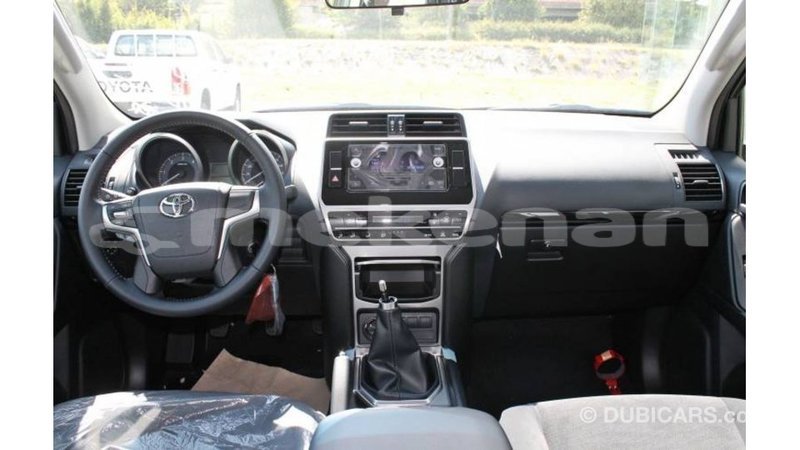 Big with watermark toyota hilux aragatsotn import dubai 3011