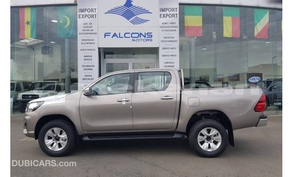 Buy Import Toyota Hilux Brown Car in Import - Dubai in Aragatsotn Buy Import Toyota Hilux Brown Car in Import - Dubai in Aragatsotn