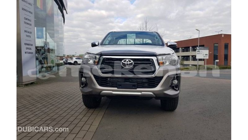 Big with watermark toyota hilux aragatsotn import dubai 3016
