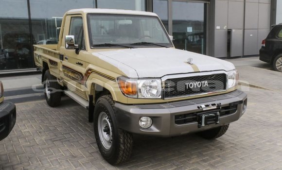 Buy Import Toyota Land Cruiser Beige Car in Import - Dubai in Aragatsotn Buy Import Toyota Land Cruiser Beige Car in Import - Dubai in Aragatsotn