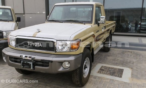 Buy Import Toyota Land Cruiser Beige Car in Import - Dubai in Aragatsotn Buy Import Toyota Land Cruiser Beige Car in Import - Dubai in Aragatsotn