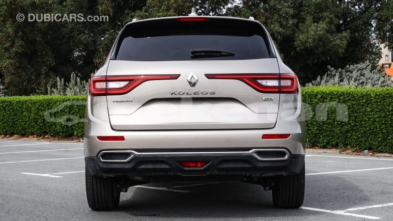 Big with watermark renault koleos aragatsotn import dubai 3022