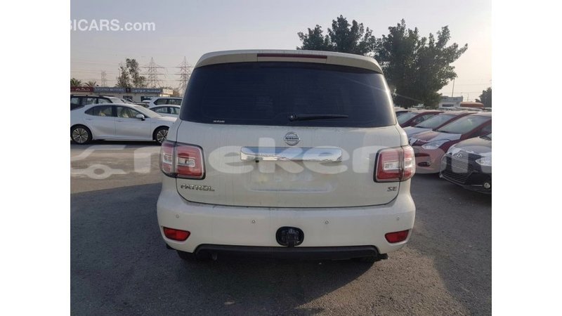 Big with watermark nissan patrol aragatsotn import dubai 3025