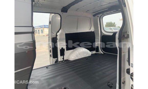 Buy Import Hyundai Cargo White Car in Import - Dubai in Aragatsotn Buy Import Hyundai Cargo White Car in Import - Dubai in Aragatsotn