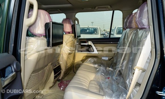 Buy Import Toyota Land Cruiser Black Car in Import - Dubai in Aragatsotn Buy Import Toyota Land Cruiser Black Car in Import - Dubai in Aragatsotn