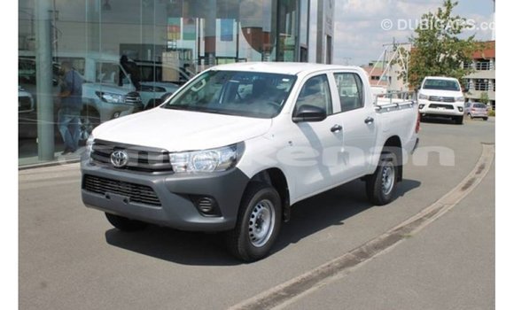 Buy Import Toyota Hilux White Car in Import - Dubai in Aragatsotn Buy Import Toyota Hilux White Car in Import - Dubai in Aragatsotn