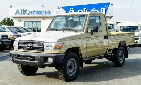 Buy Import Toyota Land Cruiser Beige Car in Import - Dubai in Aragatsotn Buy Import Toyota Land Cruiser Beige Car in Import - Dubai in Aragatsotn
