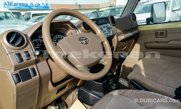 Buy Import Toyota Land Cruiser Beige Car in Import - Dubai in Aragatsotn Buy Import Toyota Land Cruiser Beige Car in Import - Dubai in Aragatsotn
