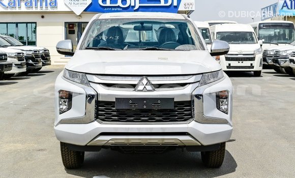 Buy Import Mitsubishi L200 White Car in Import - Dubai in Aragatsotn Buy Import Mitsubishi L200 White Car in Import - Dubai in Aragatsotn